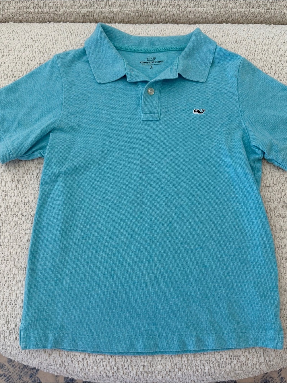Vineyard Vines boys light blue polo shirt S 8-10 whale logo aqua preppy